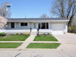 425 Fairlane Ave, Dekalb, IL 60115-4737