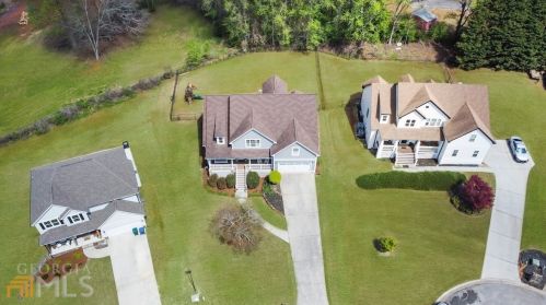 112 Camilla Dr, Carrollton GA  30116-1835 exterior