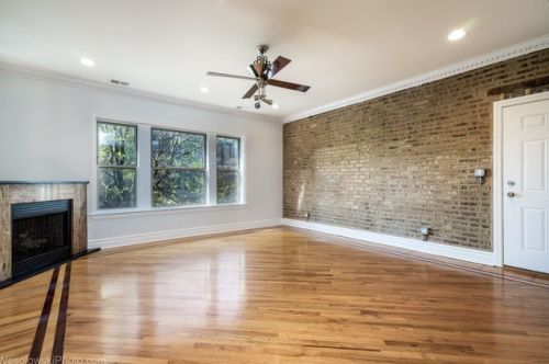 502 49th St, Chicago, IL 60615-2478