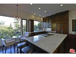 2444 Lyric Ave, Los Angeles CA  90027-4655 exterior