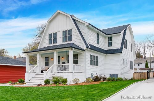 385 Vine Ave, Glendale Heights, IL 60137-4949