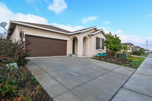 5680 Freestone Dr, Arboga, CA 95901-8701