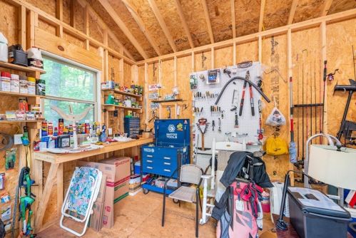 550 Fairway Dr, Big Canoe GA  30143-7946 exterior