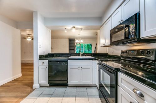 4126 Justice Ln, Garland TX 75042-4600 exterior