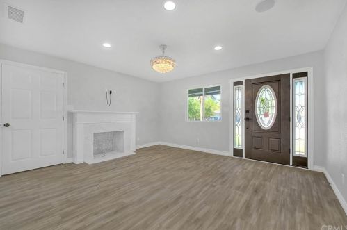 7106 Orch St, Riverside CA  92504-3958 exterior