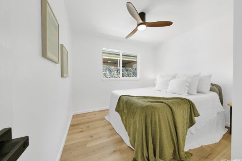 523 Kekupua St, Honolulu HI 96825-2303 exterior