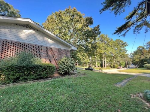 3011 Belingham Dr, Atlanta GA  30345-1506 exterior