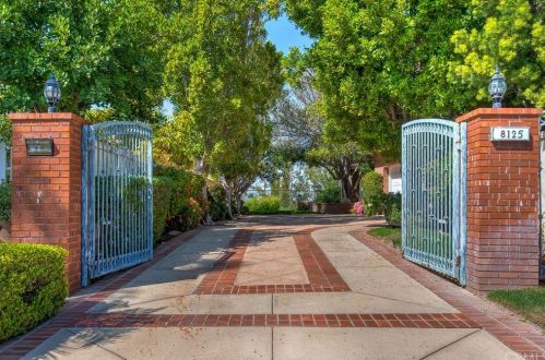 8125 Oxley Ct, Anaheim, CA 92808-2421