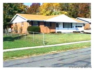 905 Crestwood Dr, Lima, OH 45805-1625