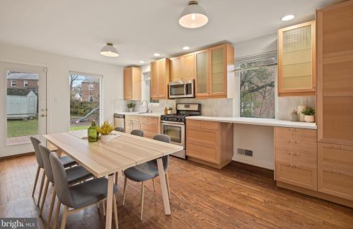 2700 Parker Ave, Silver Spring MD 20902-2645 exterior