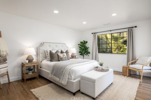 1232 Pleiades Dr, Vista CA  92084-6531 exterior