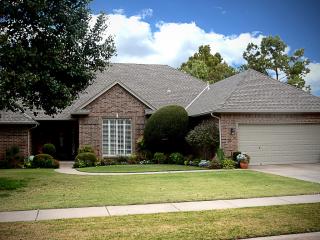 3701 Barwick Ct, Norman, OK 73072-3229