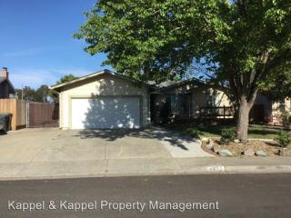 4852 Silverado Dr, Fairfield CA  94534-6820 exterior