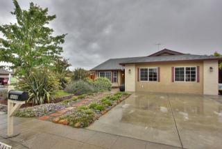 1117 Pescadero St, Milpitas, CA 95035-3012