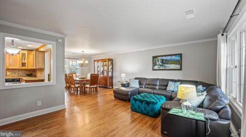 13 Rosalind Dr, Trenton NJ  08648-3245 exterior