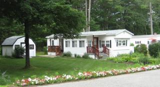 43 Ridgefield Dr, Nashua, NH 03062-1119