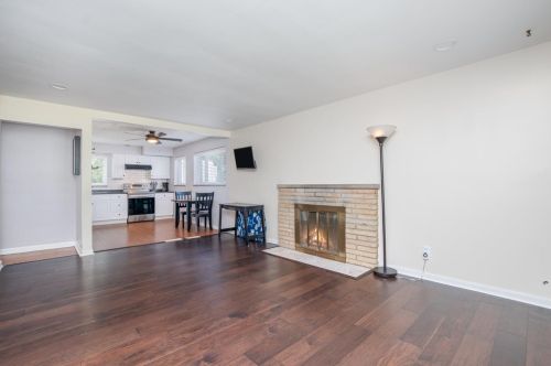 6817 Golfway Dr, Cincinnati, OH 45239-5628