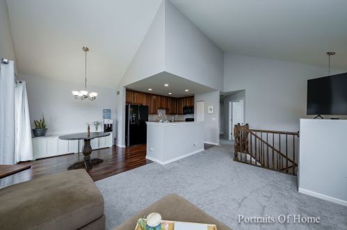 941 Emerald Dr, Pingree Grove IL  60140-9112 exterior