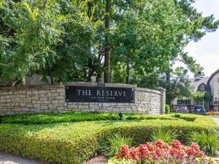 2500 Old Farm Rd, Houston TX  77063-4430 exterior