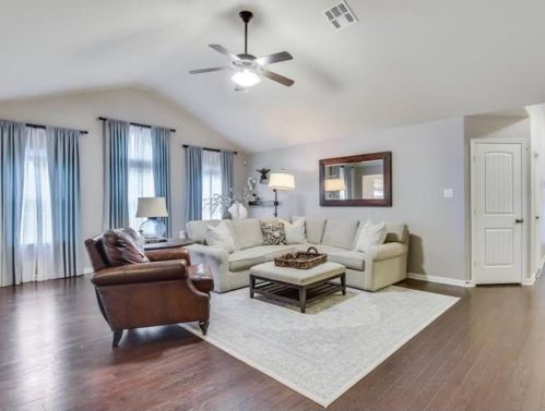 1804 Laminar Creek Rd, Cedar Park, TX 78613-5842