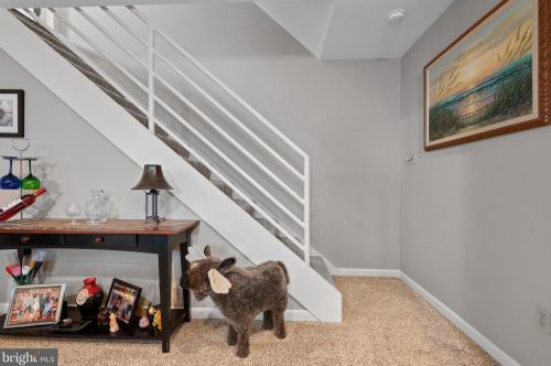 884 Salisbury Ct, Lancaster PA  17601-4481 exterior