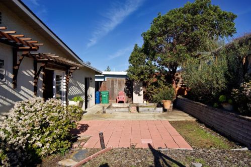 1466 Darwin St, Seaside CA  93955-5017 exterior