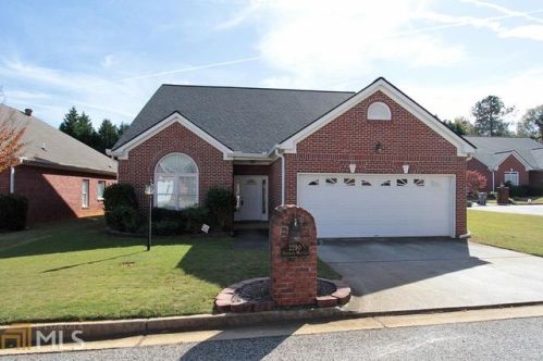 2290 Stockton Walk Ln, Lithonia, GA 30078-2384