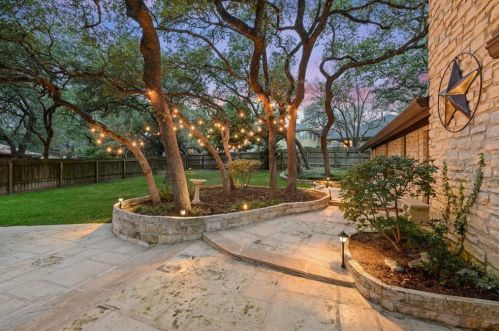 4602 Crk, Austin TX  78735-6401 exterior