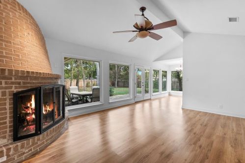 11905 Brookwood Rd, Austin TX  78750-2744 exterior