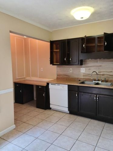 2131 Fairway Ct, Conyers GA  30013-2182 exterior