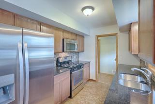 2201 Old Shakopee Rd, Minneapolis MN  55431-3033 exterior
