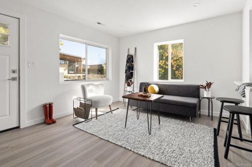 4555 Lincoln St, Englewood CO  80113-5732 exterior