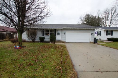 1404 Shawnee Ln, Ottawa, IL 61350-4635