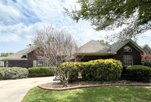 1537 Fuqua Dr, Lewisville, TX 75028-3632