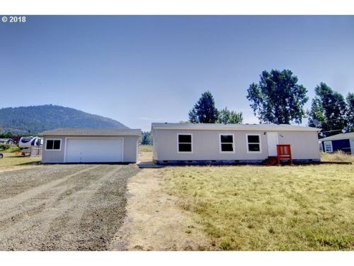 304 Damon St, Lowell, OR 97452-9621