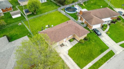 4466 Phoenix Dr, Springfield OH  45503-6326 exterior