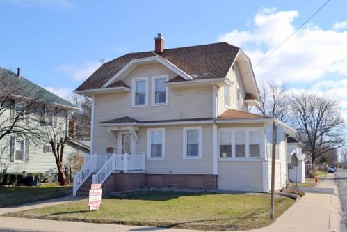 903 High St, Womac, IL 62626-1140