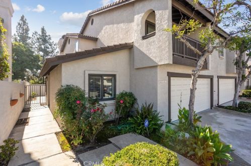 2281 Badillo St, Covina, CA 91724-2335