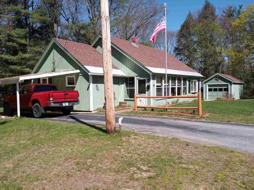 6 Bavier St, Unity, NH 03743-2801