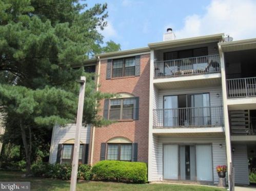 30 Voscek Ct, Trenton NJ  08648-2646 exterior