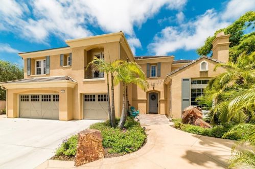 7051 Heron Cir, Carlsbad, CA 92011-3975