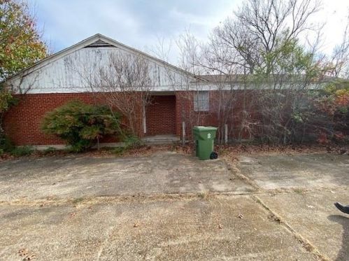 7100 Dover Ln, Fort Worth, TX 76118-5834