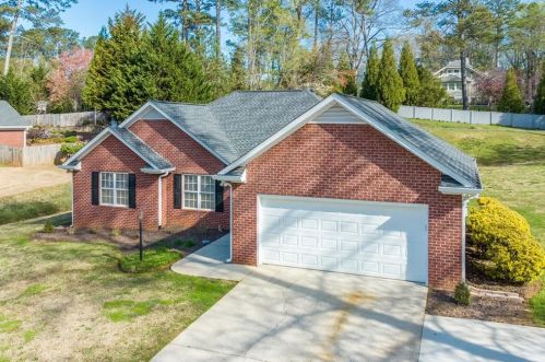 96 Connell St, Big Canoe, GA 30143-1768