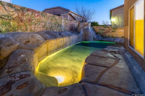 42234 Marbella St, Lancaster CA 93536 exterior