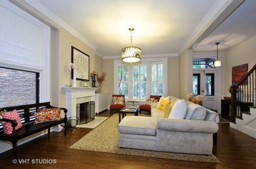 2128 Fremont St, Chicago, IL 60614-4306
