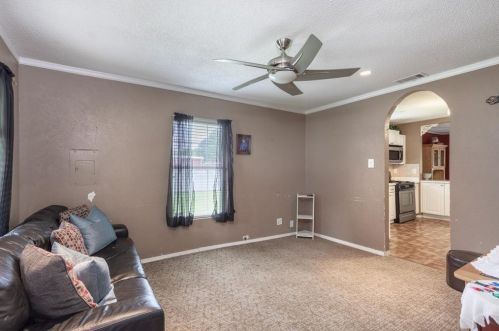 1415 Shady Grv Rd, Irving TX  75060-6430 exterior