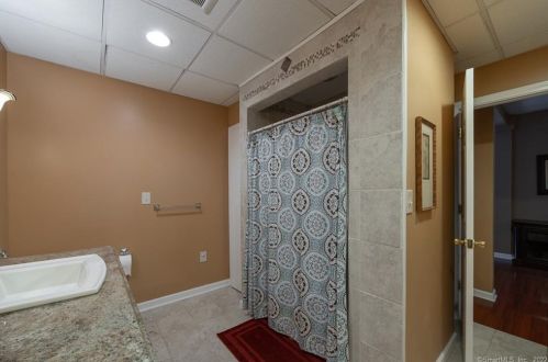 270 Budding Rdg, Southington CT  06489-4226 exterior