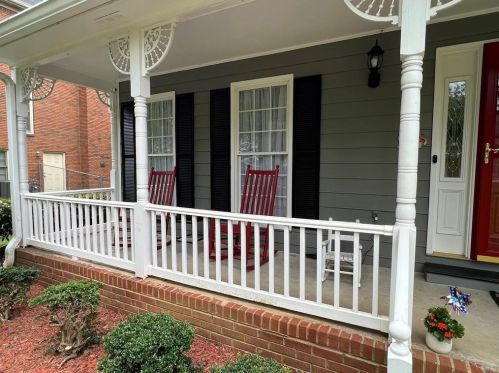 1681 Hickory Lake Dr, Lithonia, GA 30078-5950