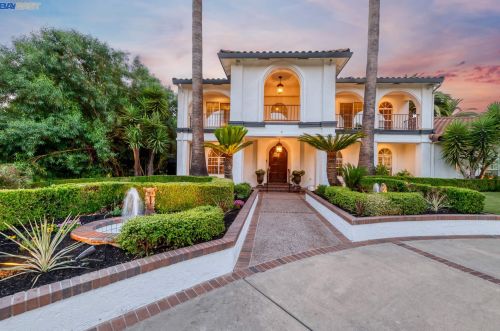 3711 Mohr Ave, Pleasanton, CA 94588-2678