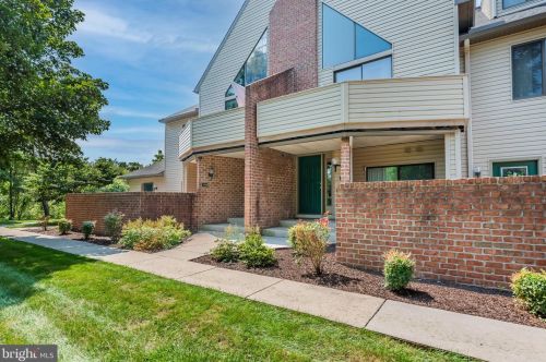 1311 Cherrington Dr, Harrisburg, PA 17110-9497